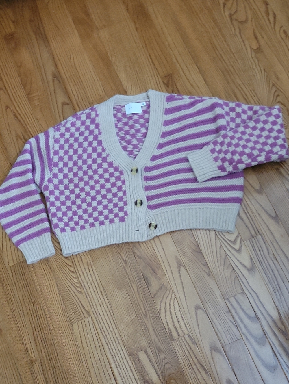Beige & Pink Checkered-Stripe Cropped V-Neck Cardigan